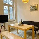 Labed - Exklusives Wohnen Im Weingut, Zentral Und Stilvoll Lägenhet
